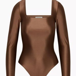 Satinette Squareneck long sleeve aritzia Bodysuit